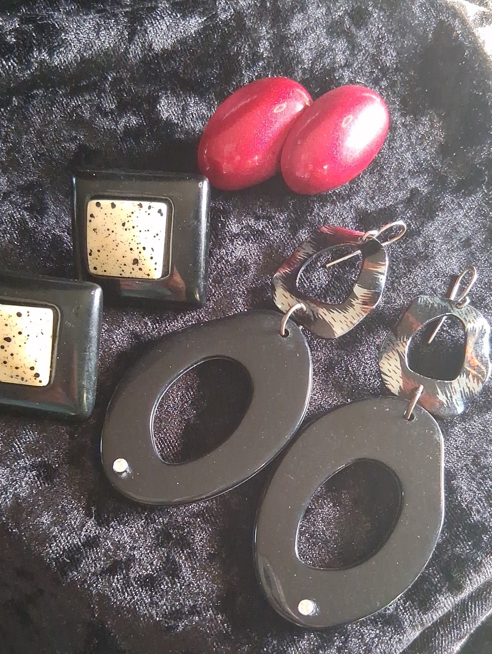 Vintage Black and Red Mixed Earring Set